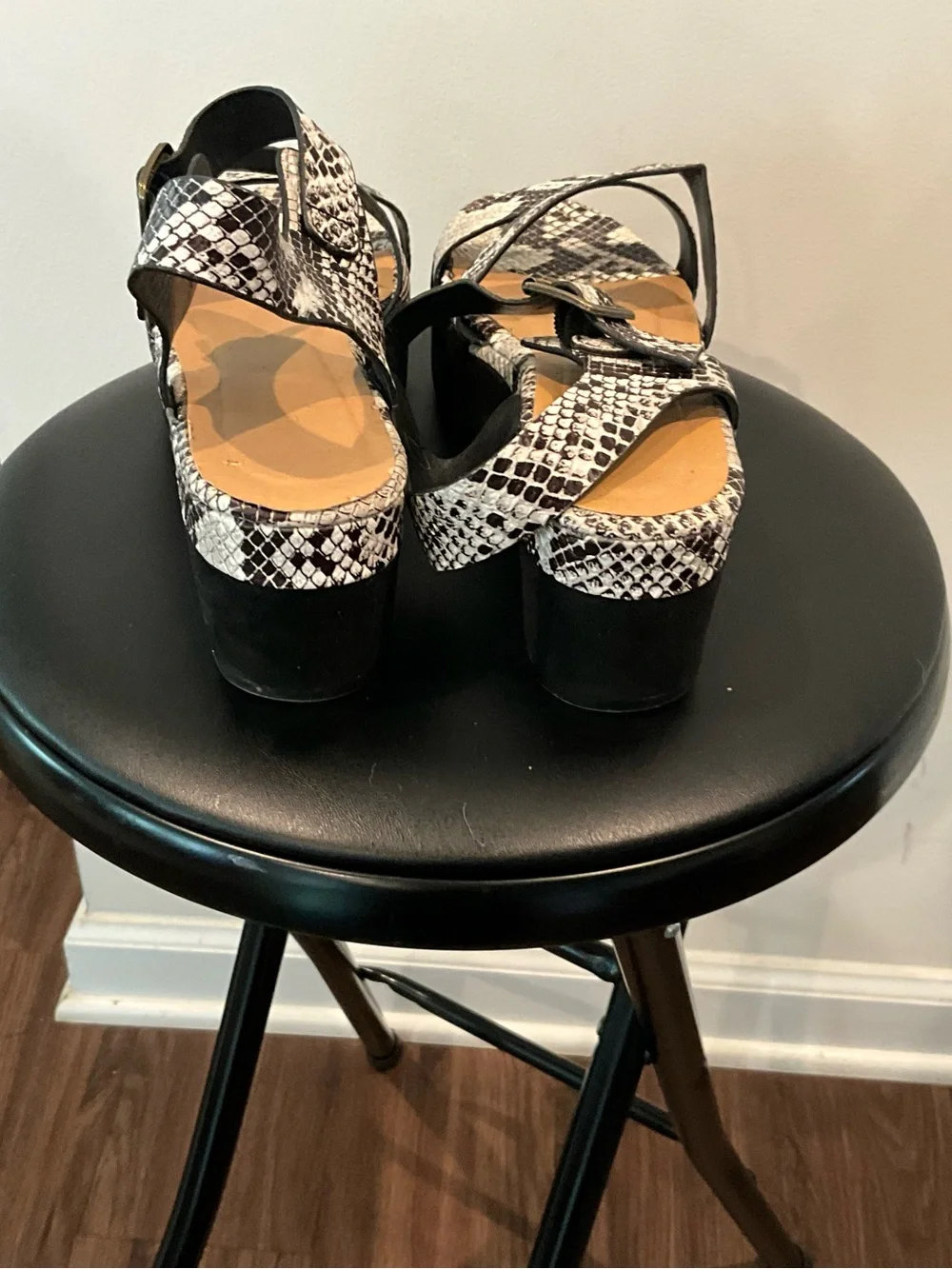 Rouge! Snake-Print Platform Sandals in Black and White